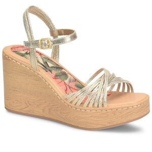 b.o.c Catalina Women's Strappy Comfort Wedge Metallic Gold Sandals NWT Size 9